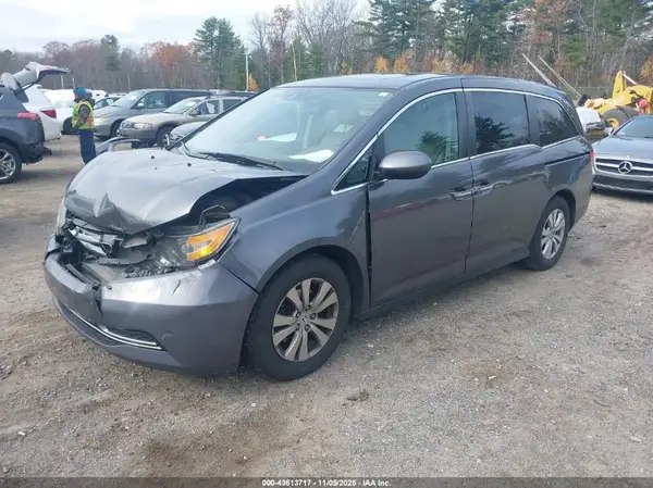 5FNRL5H69HB002590 2017 HONDA ODYSSEY - Image 2