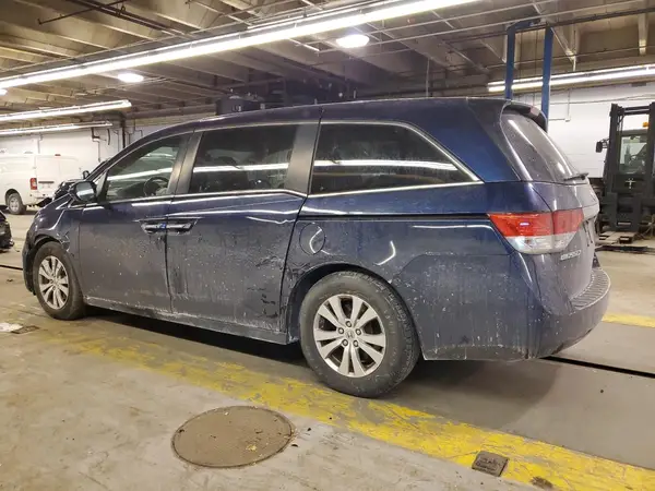 5FNRL5H69HB004596 2017 HONDA ODYSSEY - Image 2
