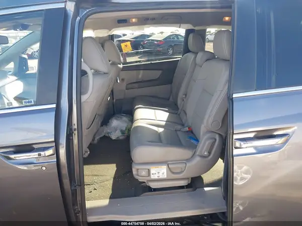 5FNRL5H69HB010107 2017 HONDA ODYSSEY - Image 8