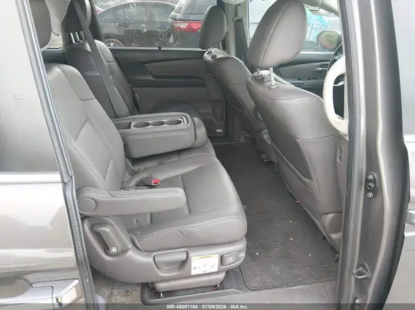 5FNRL5H69HB013895 2017 HONDA ODYSSEY - Image 8