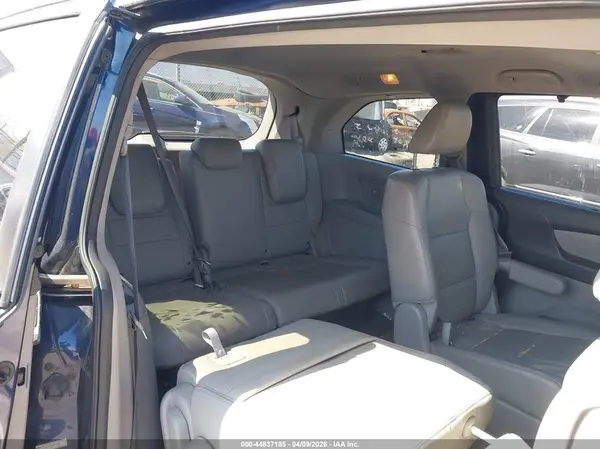 5FNRL5H69HB014156 2017 HONDA ODYSSEY - Image 8