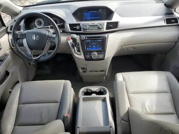 5FNRL5H69HB018384 2017 HONDA ODYSSEY - Image 8