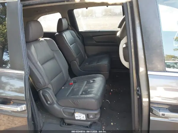 5FNRL5H6XGB035631 2016 HONDA ODYSSEY - Image 8