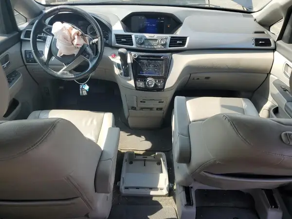 5FNRL5H6XGB086515 2016 HONDA ODYSSEY - Image 8