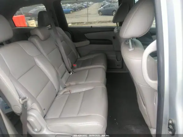 5FNRL5H6XGB100798 2016 HONDA ODYSSEY - Image 8