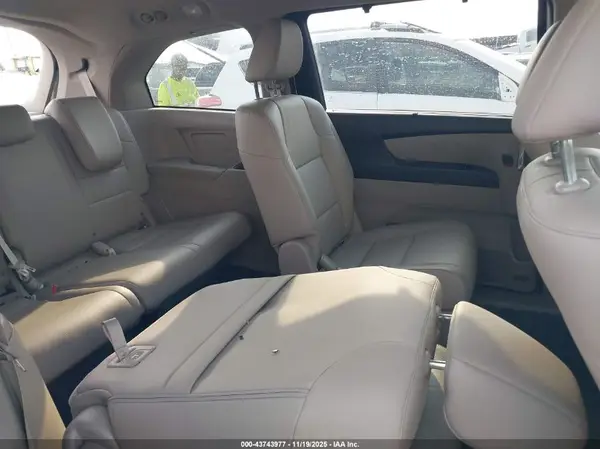 5FNRL5H6XGB124180 2016 HONDA ODYSSEY - Image 8