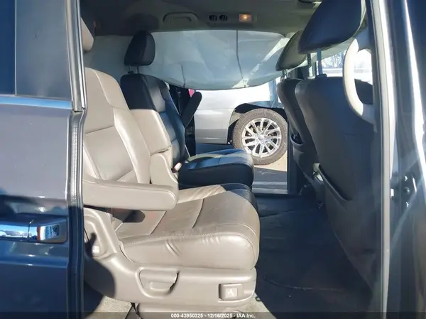 5FNRL5H6XGB157230 2016 HONDA ODYSSEY - Image 8