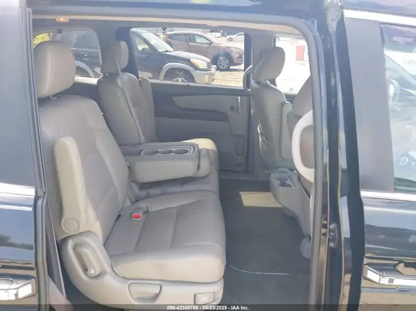 5FNRL5H6XGB164906 2016 HONDA ODYSSEY - Image 8