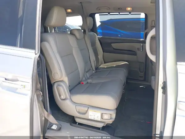 5FNRL5H6XHB001531 2017 HONDA ODYSSEY - Image 8