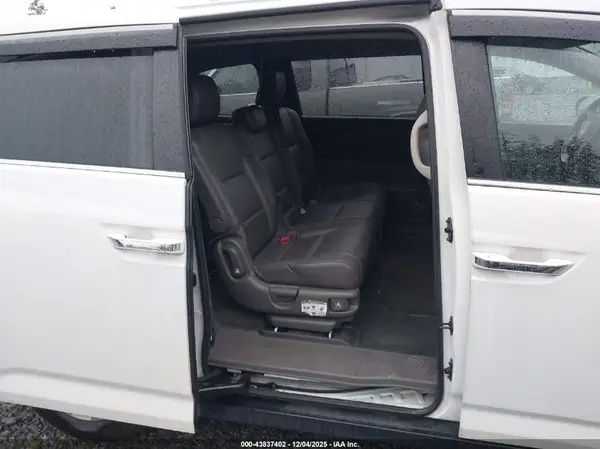 5FNRL5H6XHB002923 2017 HONDA ODYSSEY - Image 8