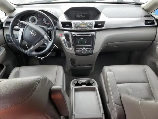 5FNRL5H6XHB010777 2017 HONDA ODYSSEY - Image 8