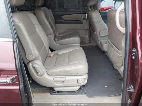 5FNRL5H6XHB014084 2017 HONDA ODYSSEY - Image 8
