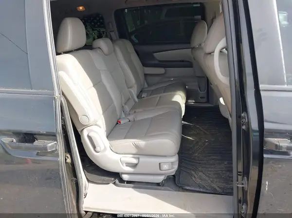 5FNRL5H6XHB018877 2017 HONDA ODYSSEY - Image 8