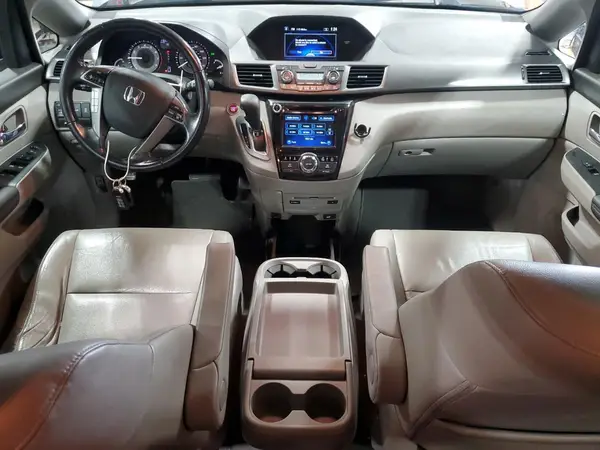 5FNRL5H6XHB025523 2017 HONDA ODYSSEY - Image 8