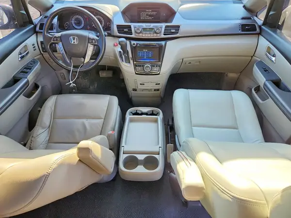 5FNRL5H90GB502243 2016 HONDA ODYSSEY - Image 8