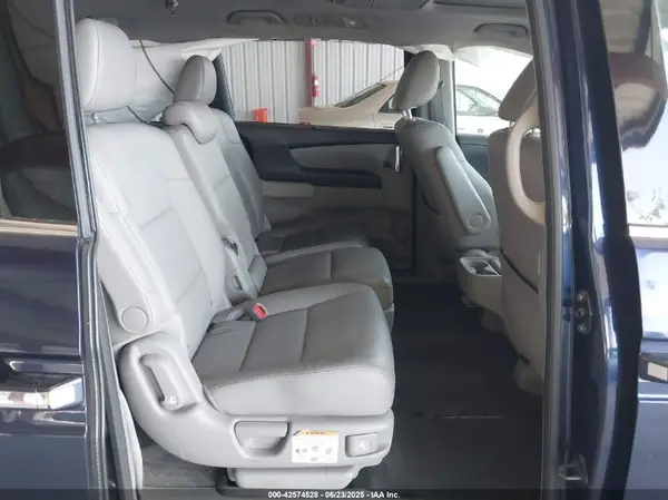 5FNRL5H90HB017215 2017 HONDA ODYSSEY - Image 8