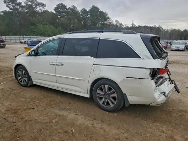 5FNRL5H90HB018008 2017 HONDA ODYSSEY - Image 2