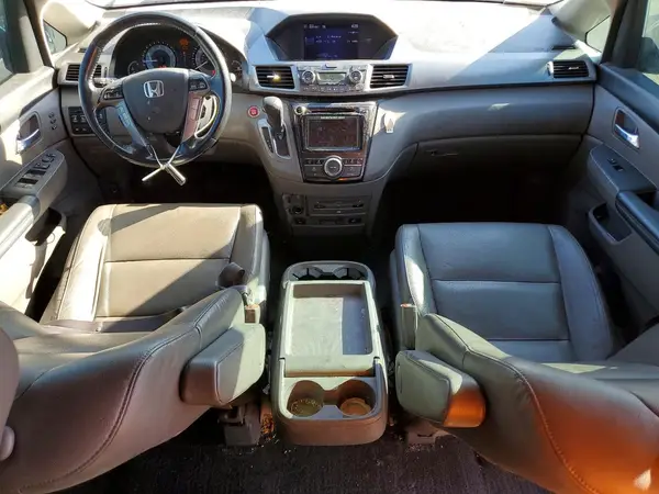 5FNRL5H90HB021863 2017 HONDA ODYSSEY - Image 8