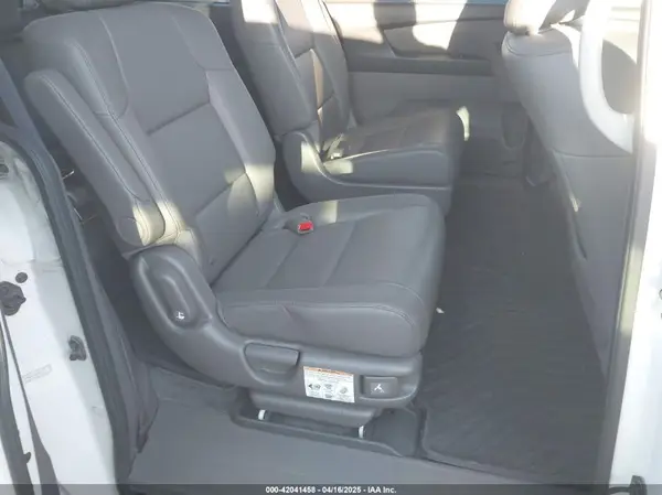 5FNRL5H91GB083917 2016 HONDA ODYSSEY - Image 8