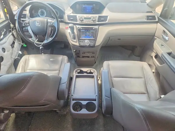 5FNRL5H92GB013343 2016 HONDA ODYSSEY - Image 8