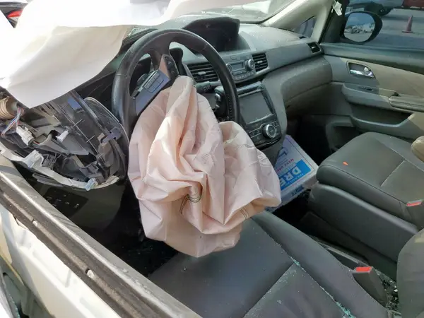 5FNRL5H92GB031504 2016 HONDA ODYSSEY - Image 8