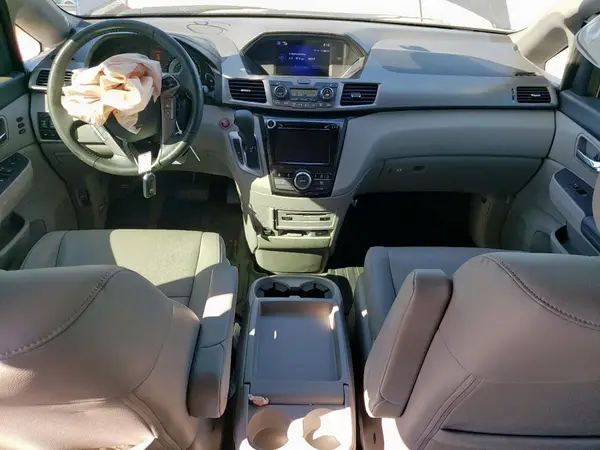 5FNRL5H92HB002151 2017 HONDA ODYSSEY - Image 8