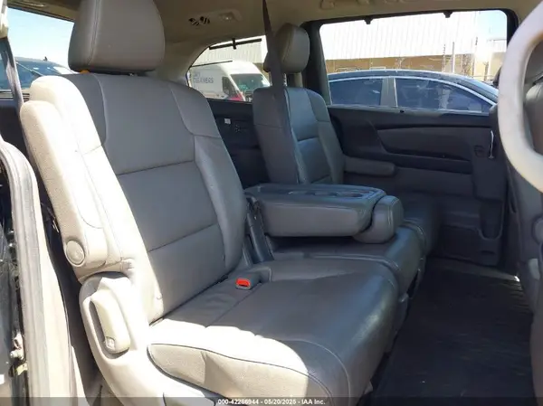 5FNRL5H93GB033570 2016 HONDA ODYSSEY - Image 8