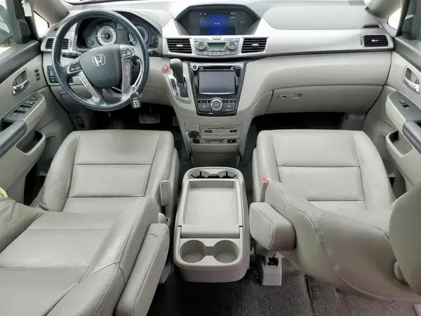 5FNRL5H93HB001655 2017 HONDA ODYSSEY - Image 8