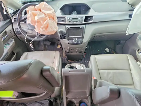 5FNRL5H94GB166841 2016 HONDA ODYSSEY - Image 8