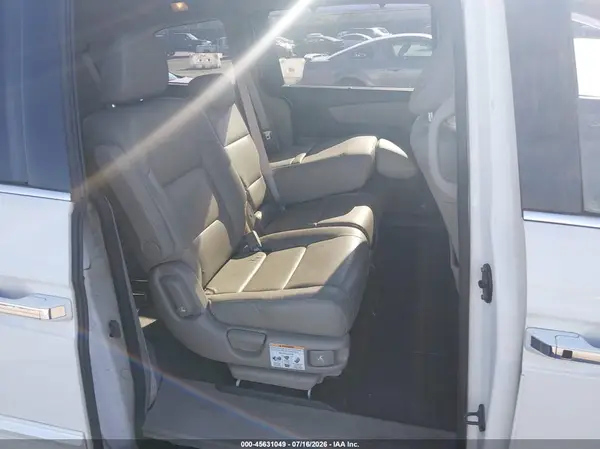 5FNRL5H94HB002622 2017 HONDA ODYSSEY - Image 8