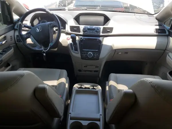 5FNRL5H94HB007979 2017 HONDA ODYSSEY - Image 8