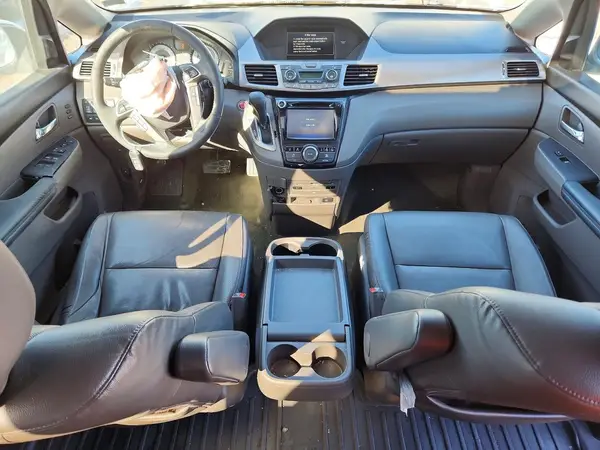 5FNRL5H94HB015905 2017 HONDA ODYSSEY - Image 8