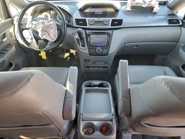5FNRL5H95HB004413 2017 HONDA ODYSSEY - Image 8