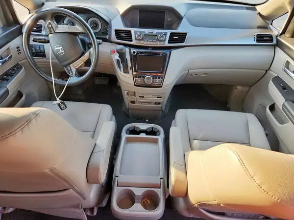 5FNRL5H96HB007546 2017 HONDA ODYSSEY - Image 8