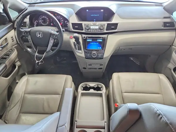 5FNRL5H97HB000329 2017 HONDA ODYSSEY - Image 8