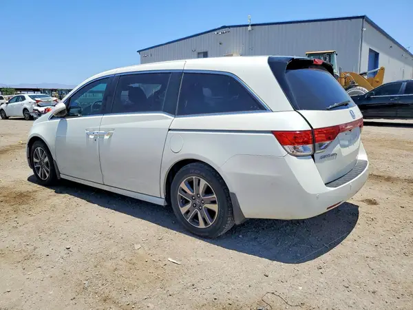 5FNRL5H98HB000694 2017 HONDA ODYSSEY - Image 2