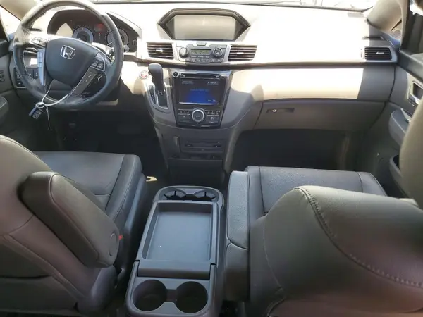 5FNRL5H98HB000694 2017 HONDA ODYSSEY - Image 8