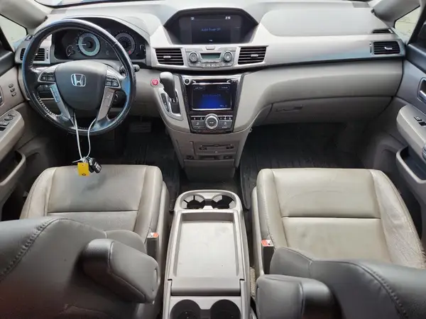 5FNRL5H98HB012392 2017 HONDA ODYSSEY - Image 8