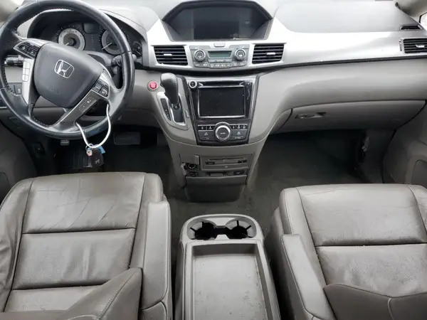 5FNRL5H98HB023702 2017 HONDA ODYSSEY - Image 8