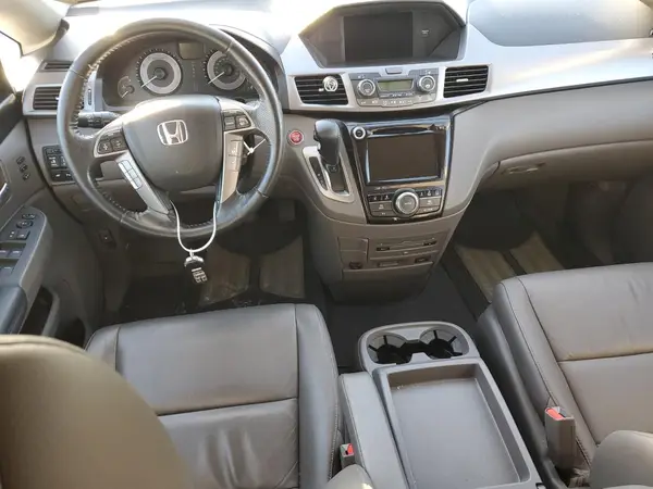 5FNRL5H9XHB011521 2017 HONDA ODYSSEY - Image 8