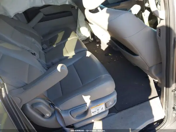 5FNRL5H9XHB019151 2017 HONDA ODYSSEY - Image 8