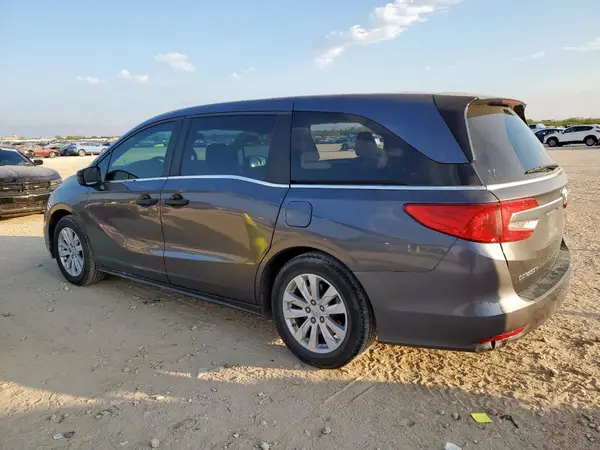 5FNRL6H20JB022252 2018 HONDA ODYSSEY - Image 2