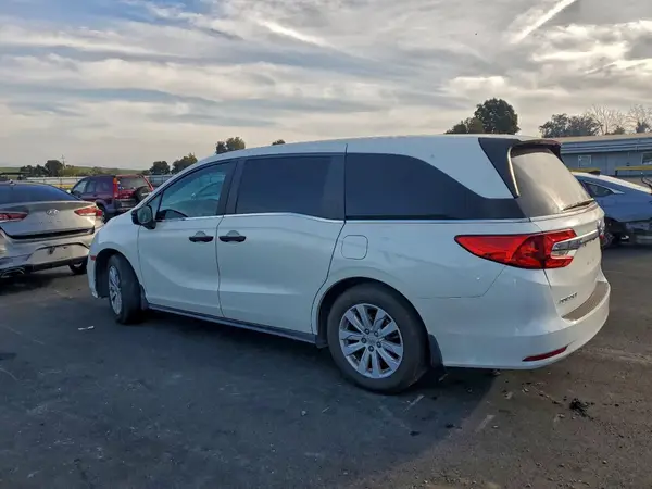 5FNRL6H20JB026446 2018 HONDA ODYSSEY - Image 2