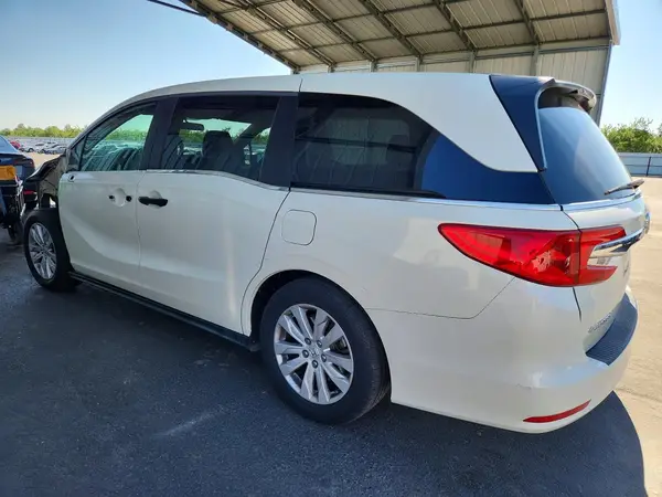 5FNRL6H20JB026480 2018 HONDA ODYSSEY - Image 2