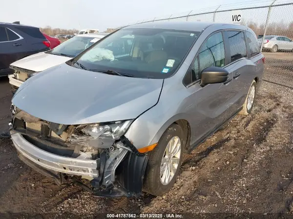 5FNRL6H20KB028201 2019 HONDA ODYSSEY - Image 2
