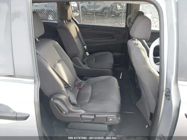 5FNRL6H20KB028201 2019 HONDA ODYSSEY - Image 8