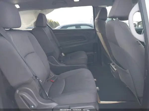 5FNRL6H21KB124483 2019 HONDA ODYSSEY - Image 8