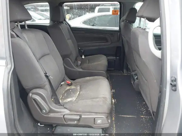 5FNRL6H22JB037139 2018 HONDA ODYSSEY - Image 8