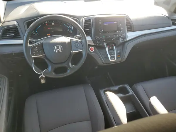 5FNRL6H22JB100093 2018 HONDA ODYSSEY - Image 8
