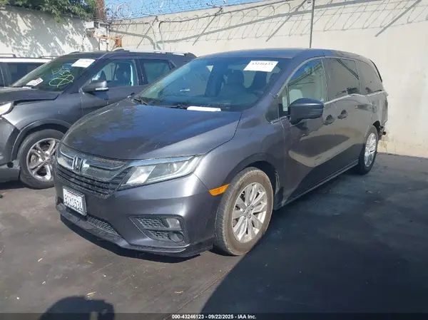 5FNRL6H23JB022245 2018 HONDA ODYSSEY - Image 2